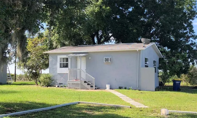 $1,150 | 12844 Florida Avenue, Unit 12844, Astatula, FL 34705
