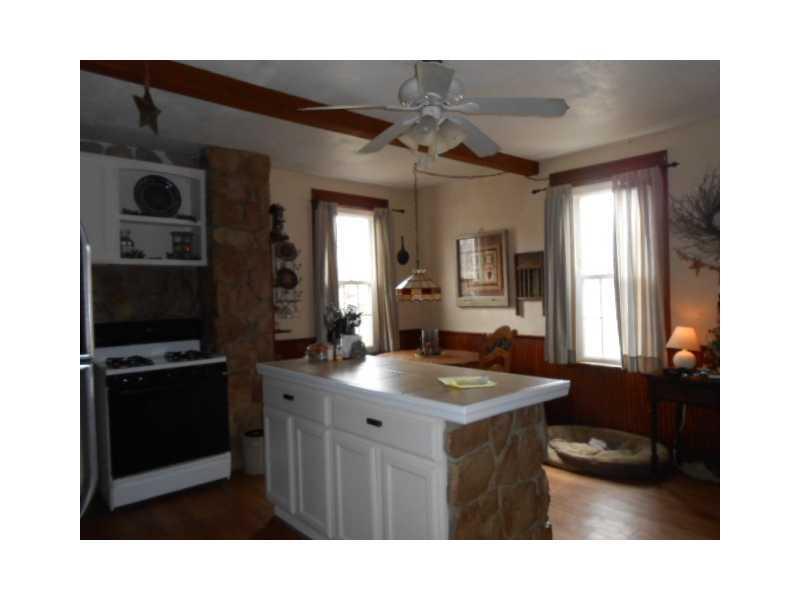688 Sawyer Road Apollo, PA 15613 - Photo 5 of 13 Kitchen.