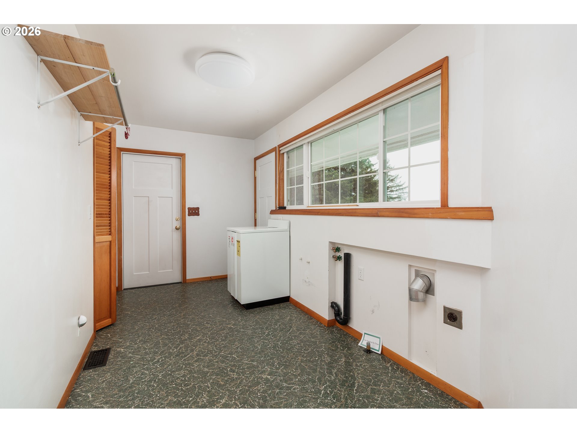 6550 Curl Road Tillamook, OR 97141 - Photo 7 of 48