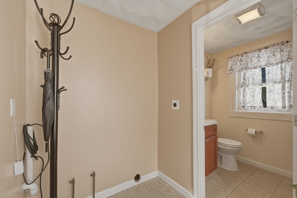 50 Webster Street Lynn, MA 01902 - Photo 14 of 36