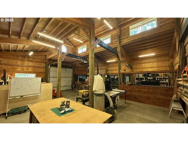 a black and white photo of a house