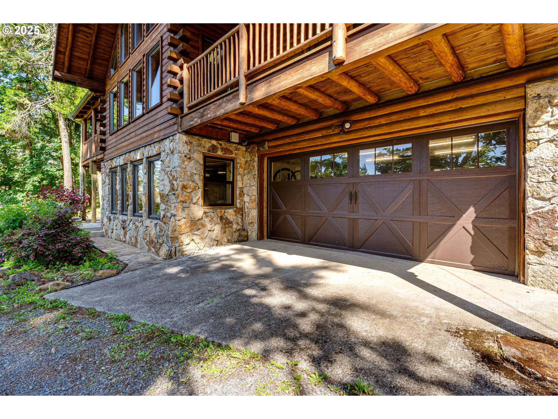 86561 R.R. Baker Road Springfield, OR 97478 - Photo 36 of 47 a view of a house with a outdoor space