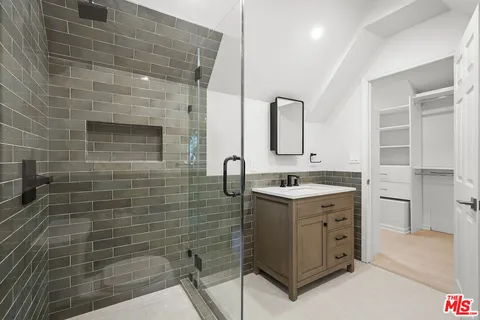 $3,195,000 | 617 Westmount Drive, West Hollywood, CA 90069