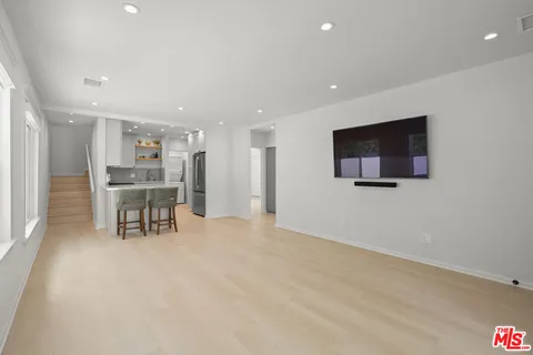 $3,195,000 | 617 Westmount Drive, West Hollywood, CA 90069