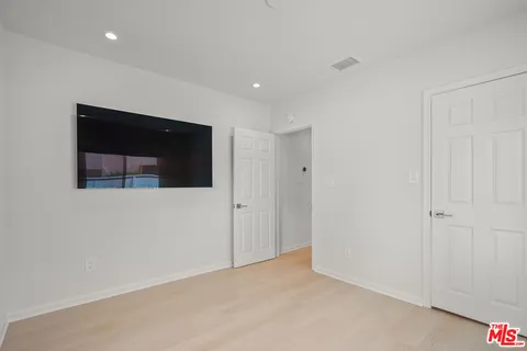 $3,195,000 | 617 Westmount Drive, West Hollywood, CA 90069