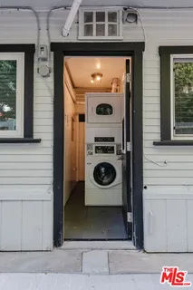 $3,195,000 | 617 Westmount Drive, West Hollywood, CA 90069