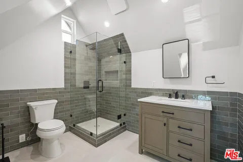 $3,195,000 | 617 Westmount Drive, West Hollywood, CA 90069