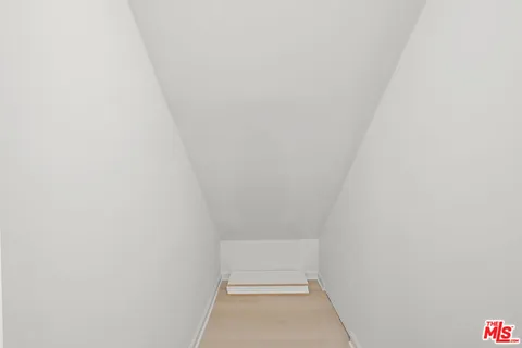 $3,195,000 | 617 Westmount Drive, West Hollywood, CA 90069