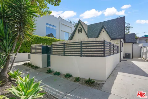 $3,195,000 | 617 Westmount Drive, West Hollywood, CA 90069