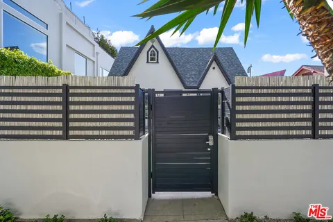 $3,195,000 | 617 Westmount Drive, West Hollywood, CA 90069