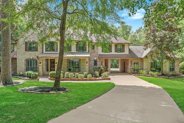 $969,900 | 10332 Hunter Creek Lane, Conroe, TX 77304