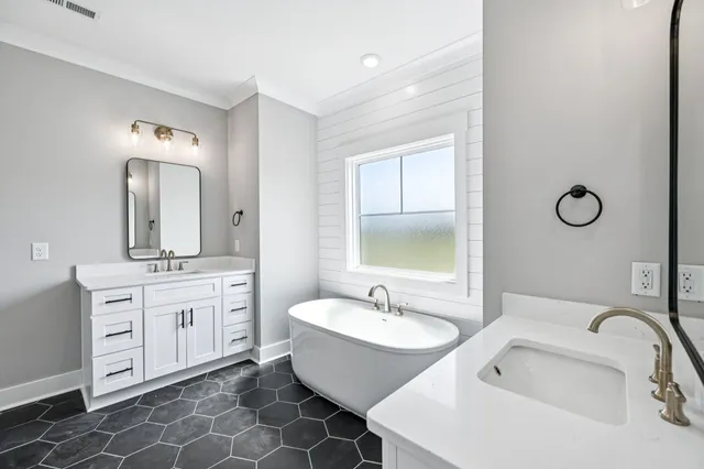 $1,245,777 | 4088 Chicken Road, Lebanon, TN 37090