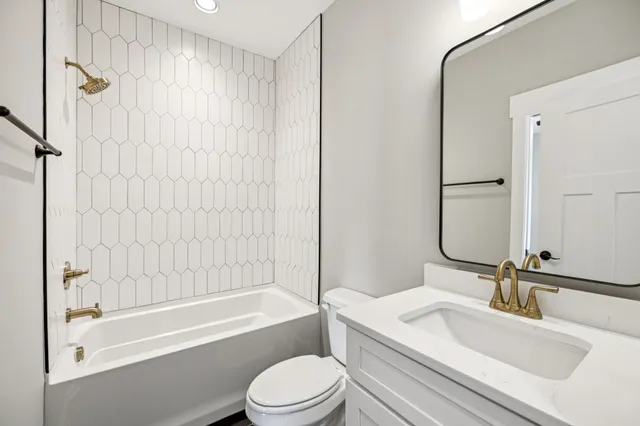 $1,245,777 | 4088 Chicken Road, Lebanon, TN 37090