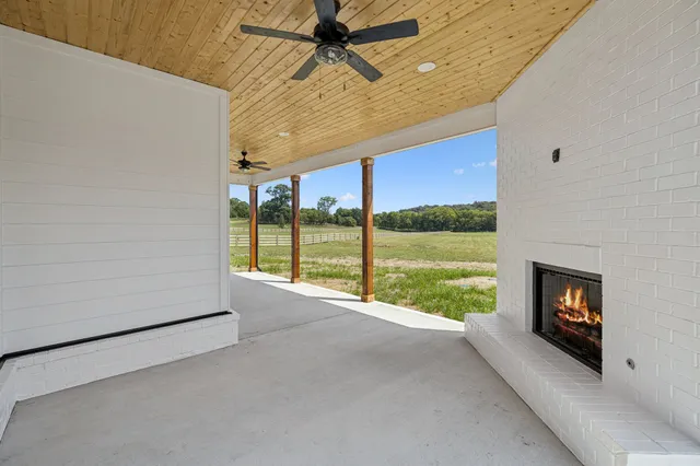 $1,245,777 | 4088 Chicken Road, Lebanon, TN 37090