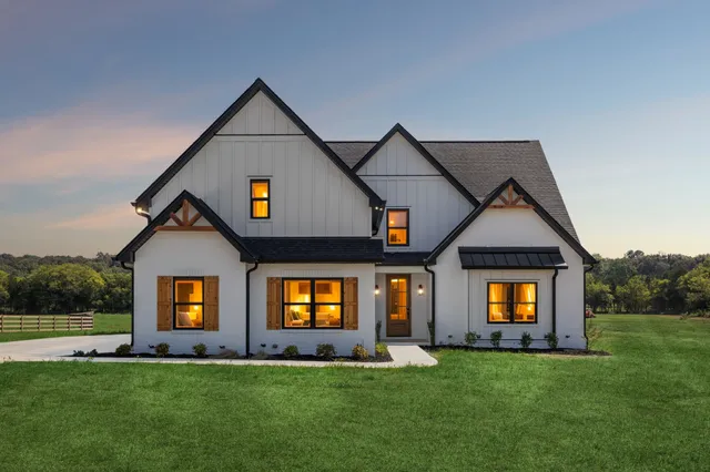 $1,245,777 | 4088 Chicken Road, Lebanon, TN 37090