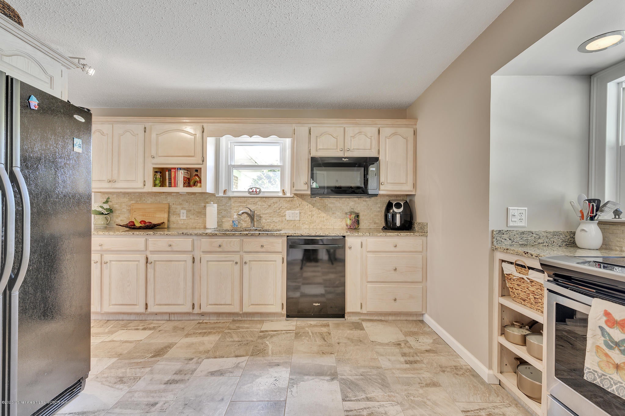 2635 Burrows Crossing Road Jasper, AL 35504 - Photo 4 of 32 Gallery Image 4