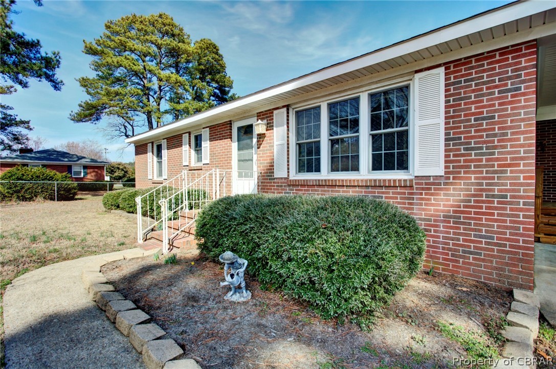 2045 Hayes Road Hayes, VA 23072 - Photo 2 of 19 Front Entry