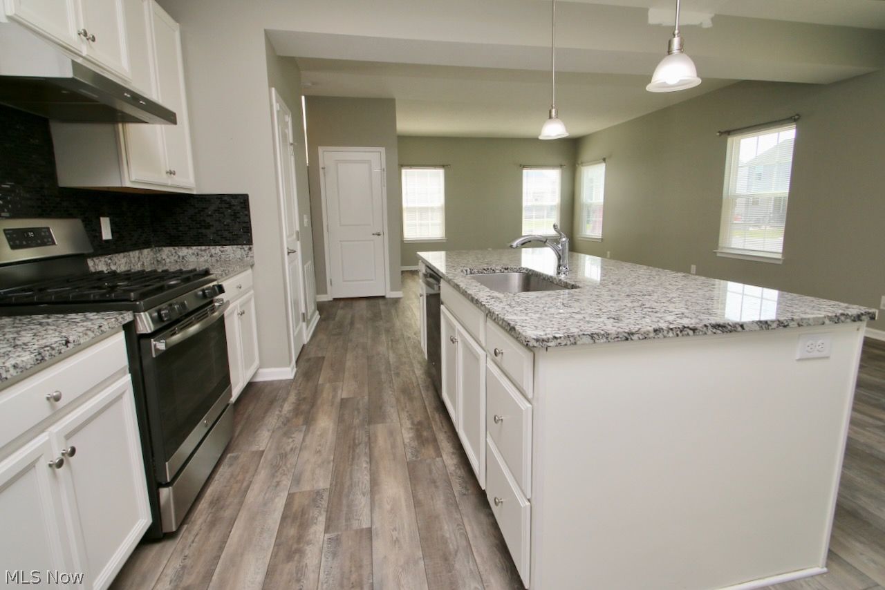38542 Ranally Way Willoughby, OH 44094 - Photo 8 of 32