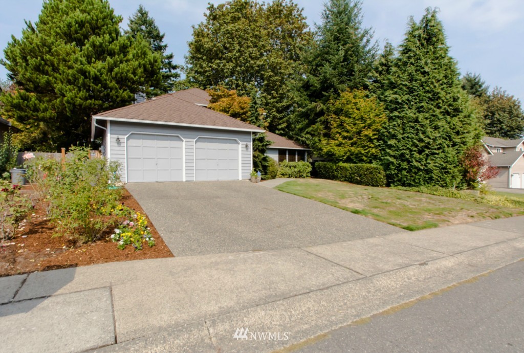 117 236th Place Southwest Bothell, WA 98021 - Photo 1 of 25