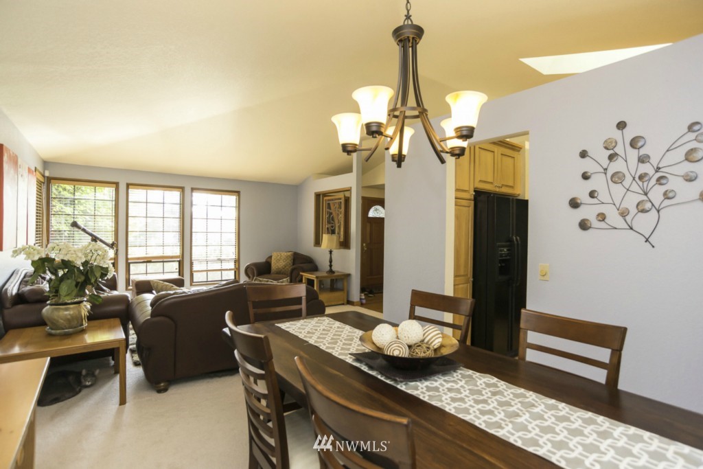 117 236th Place Southwest Bothell, WA 98021 - Photo 5 of 25
