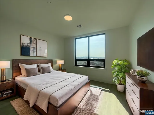 $2,500 | 58 Union Street, Unit 502, Newark, NJ 07105