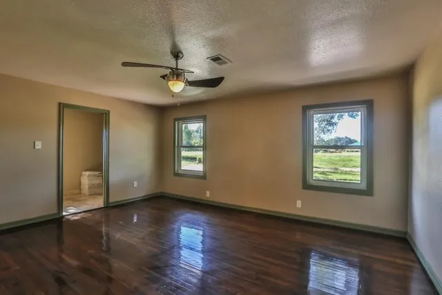 $3,500 | 14114 Highway 36, Needville, TX 77461