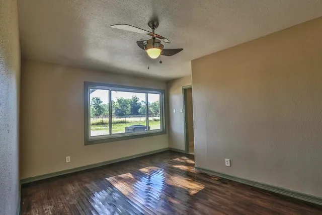 $3,500 | 14114 Highway 36, Needville, TX 77461