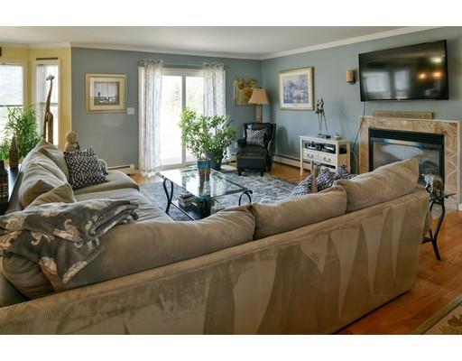 51 South Hunt Road Amesbury, MA 01913 - Photo 10 of 24