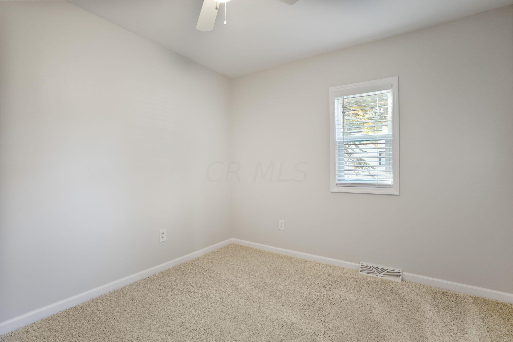 1382 Lockbourne Road Columbus, OH 43206 - Photo 24 of 37 Bedroom #2