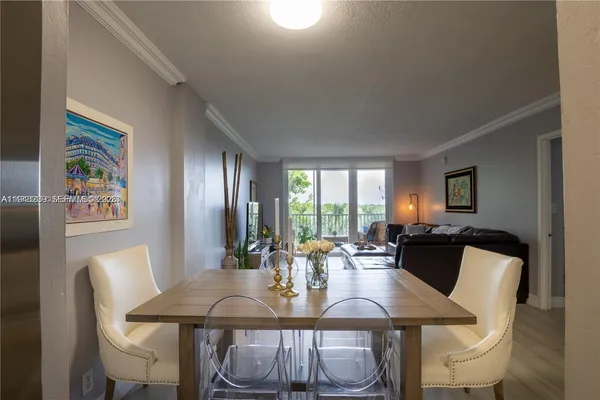 $2,300 | 250 Jacaranda Drive, Unit 506, Plantation, FL 33324