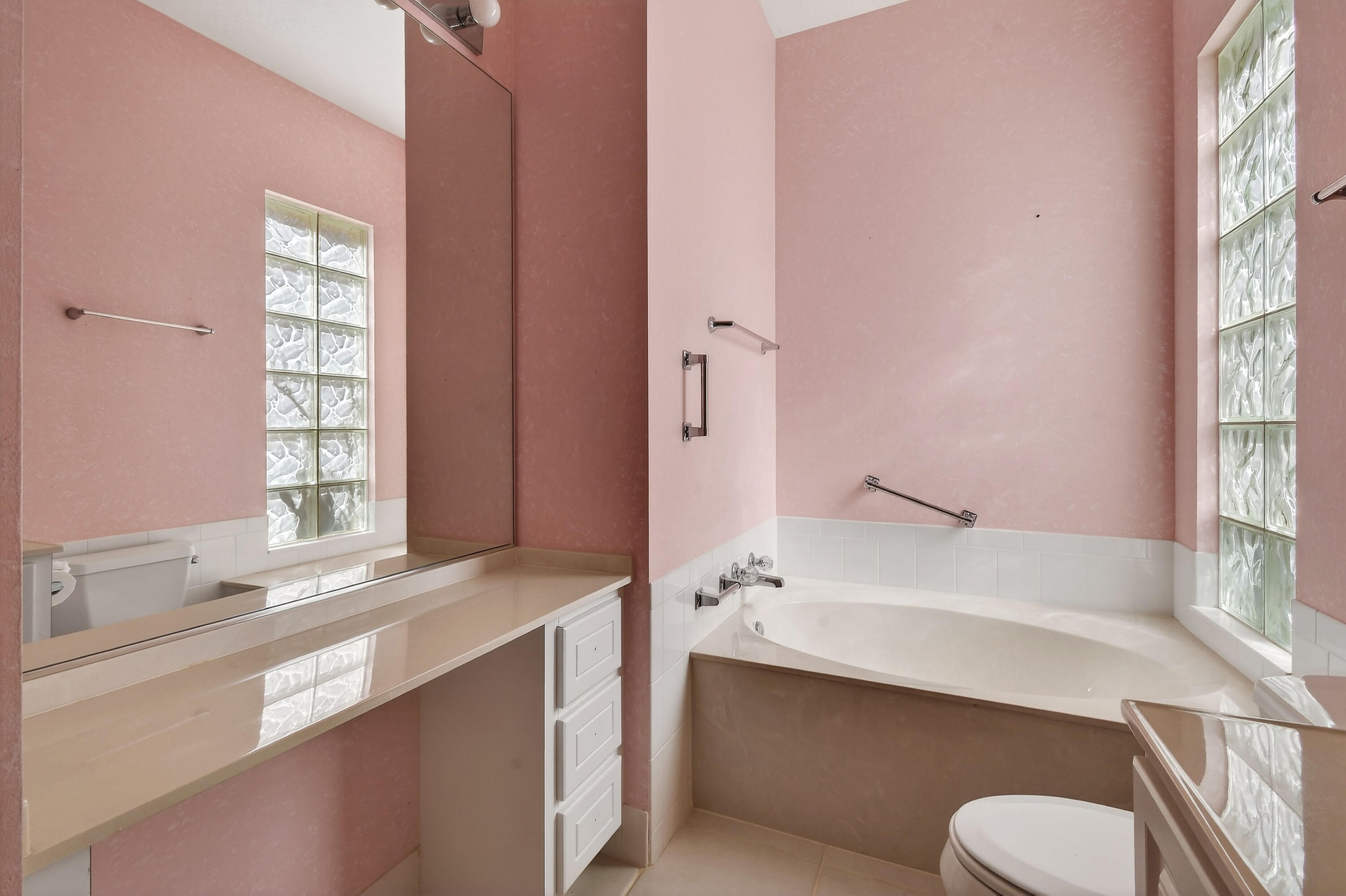 8892 Southeast Eldorado Way Hobe Sound, FL 33455 - Photo 33 of 83 MASTER BATH