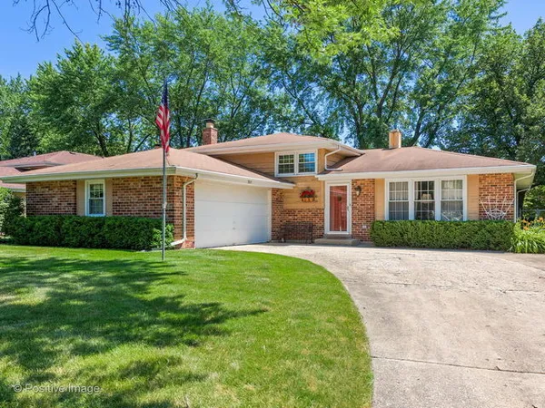 $3,400 | 7827 Rohrer Drive, Downers Grove, IL 60516