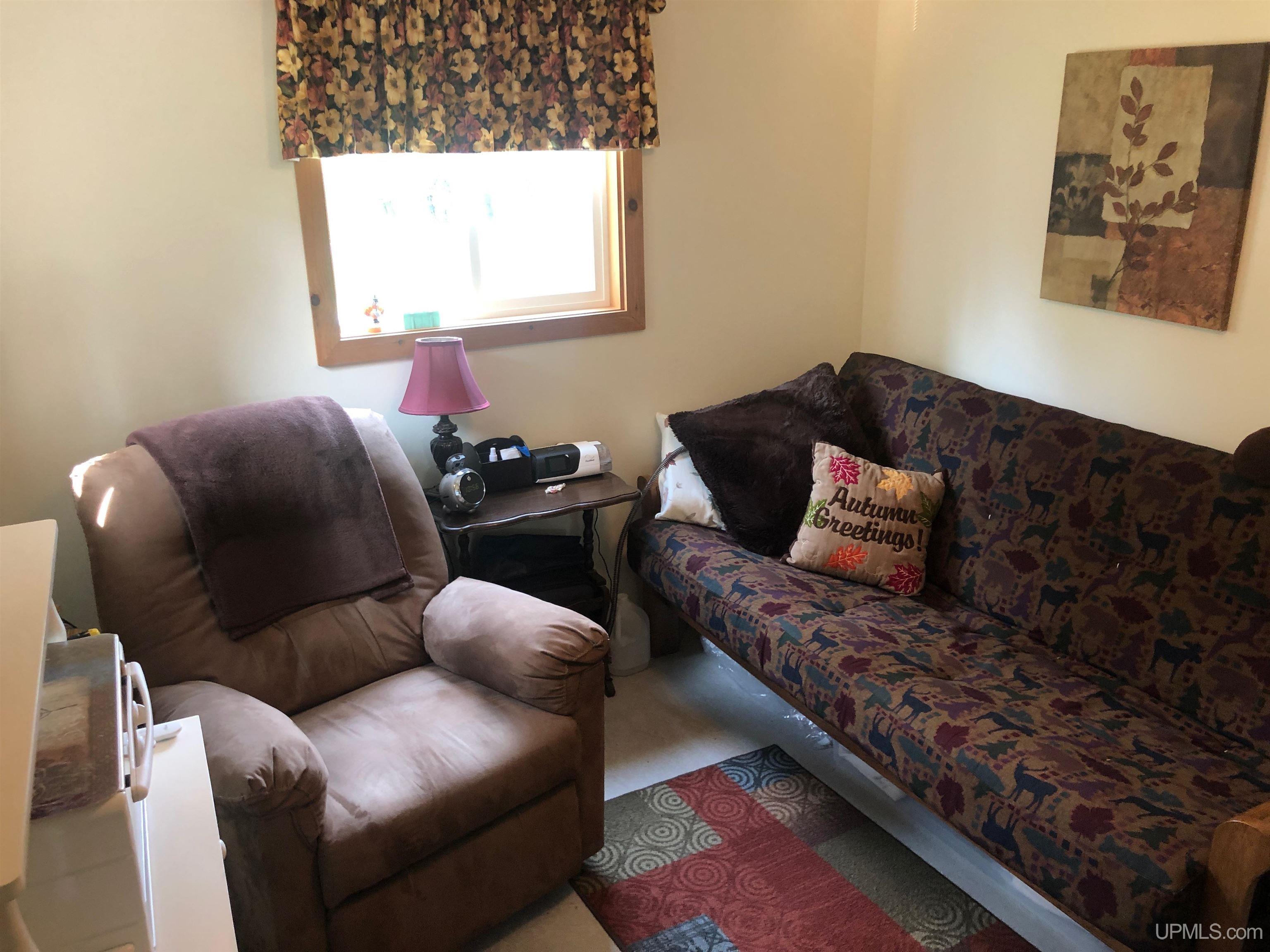 6960 G 75 Escanaba, MI 49829 - Photo 6 of 10