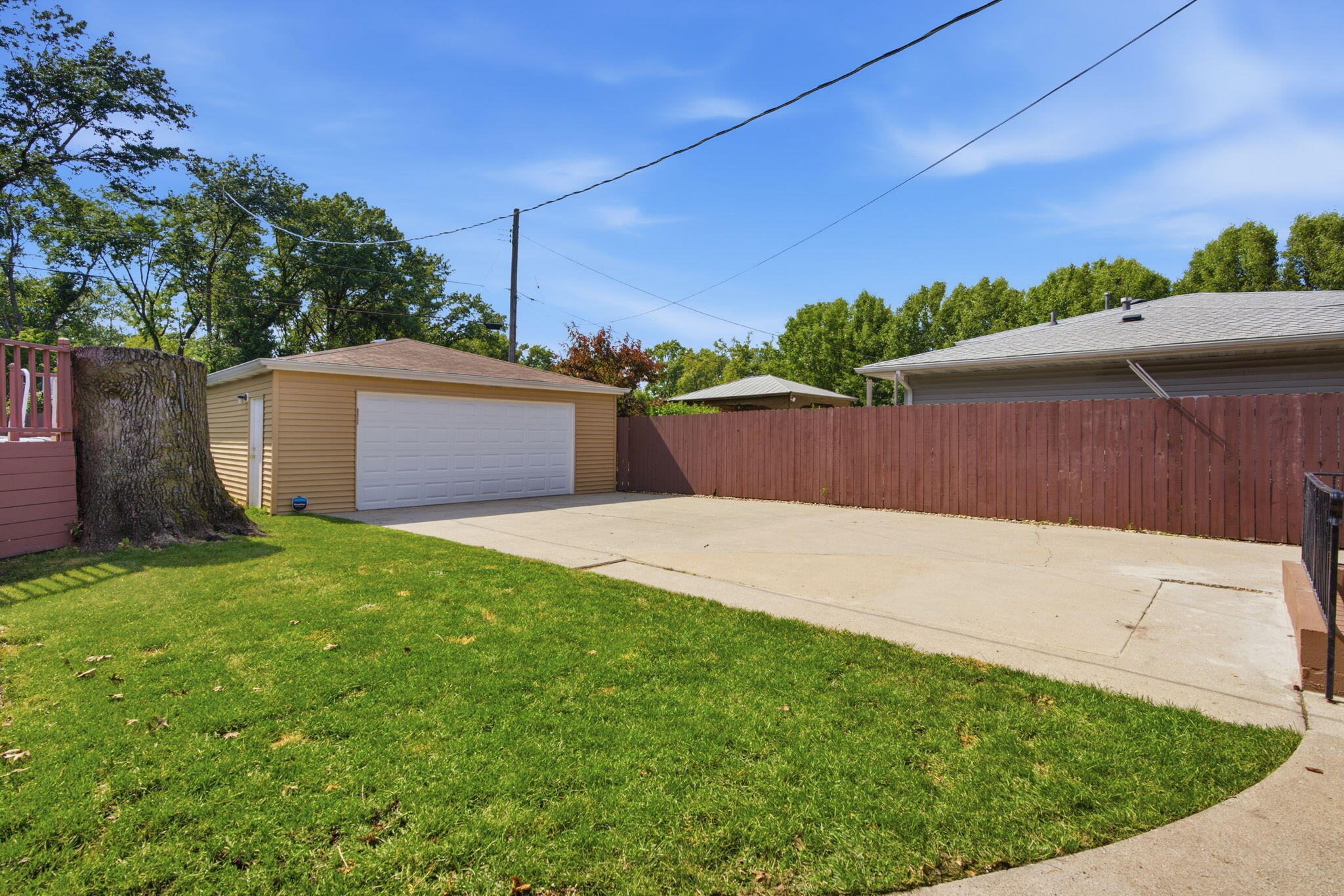322 North Lindberg Street Griffith, IN 46319 - Photo 33 of 34 2048x1366