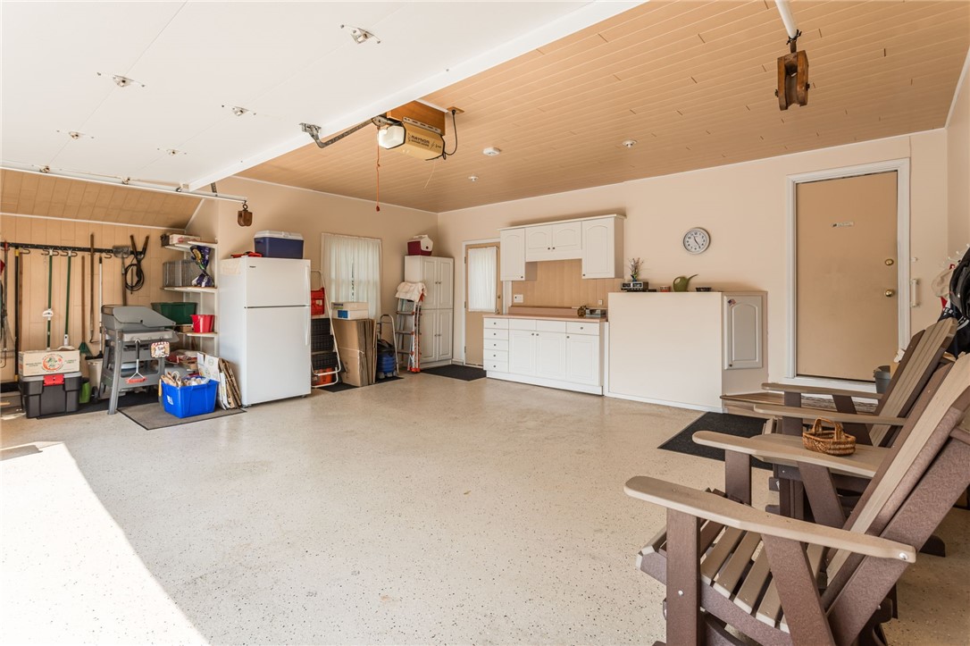 23 Chiswick Drive Riga, NY 14428 - Photo 6 of 44