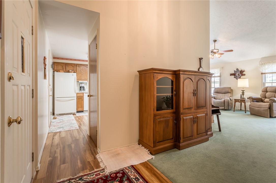 23 Chiswick Drive Riga, NY 14428 - Photo 7 of 44