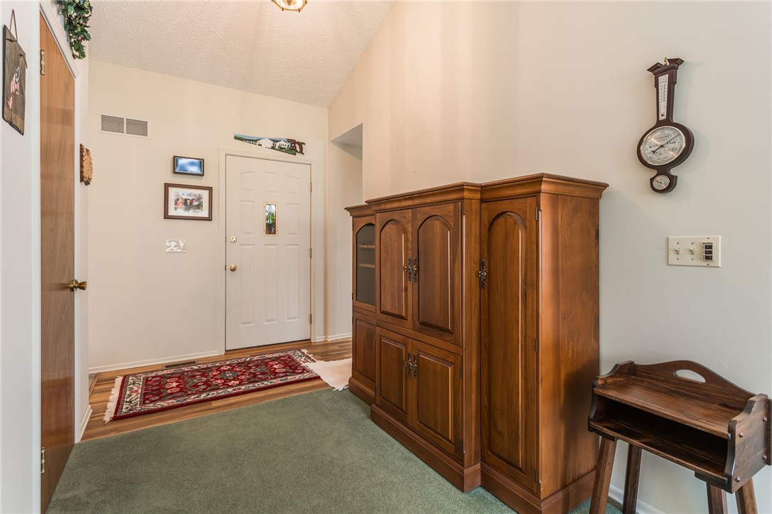 23 Chiswick Drive Riga, NY 14428 - Photo 8 of 44