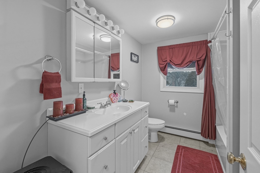 125 Dr Braley Road Freetown, MA 02717 - Photo 23 of 40