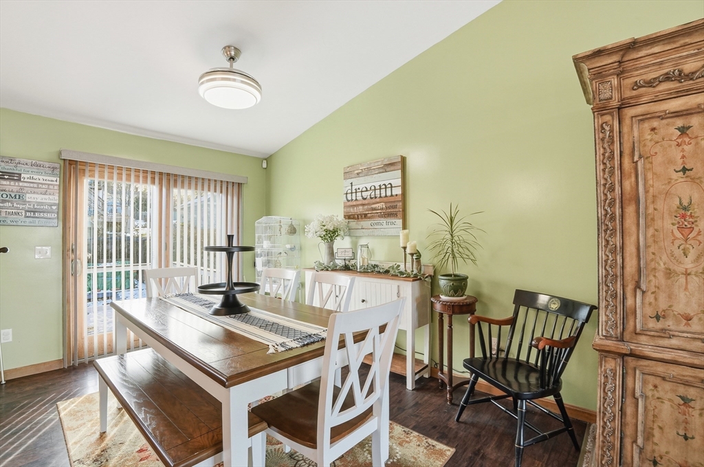 33 Warner Street Fall River, MA 02720 - Photo 14 of 38