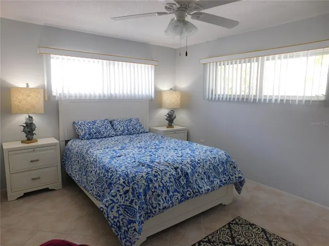 $4,000 | 509 East Venice Avenue, Unit 210, Venice, FL 34285