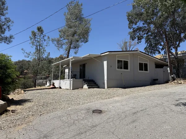 $155,000 | 7 Patricia Lane, Wofford Heights, CA 93285