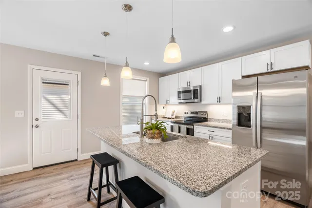 $395,000 | 95 Eastabrook Avenue, Brevard, NC 28712