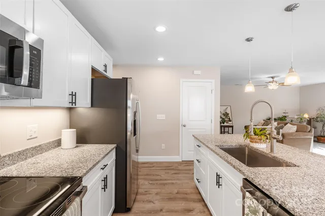 $395,000 | 95 Eastabrook Avenue, Brevard, NC 28712