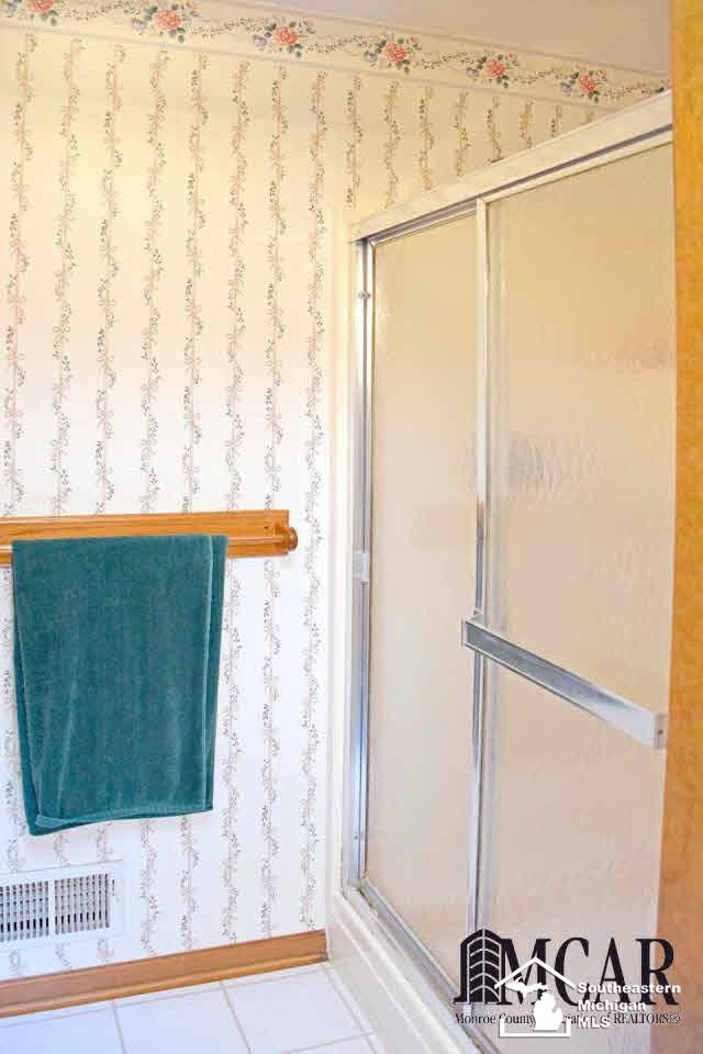 6780 Rutland Road Temperance, MI 48182 - Photo 14 of 29 21305601-13.JPG