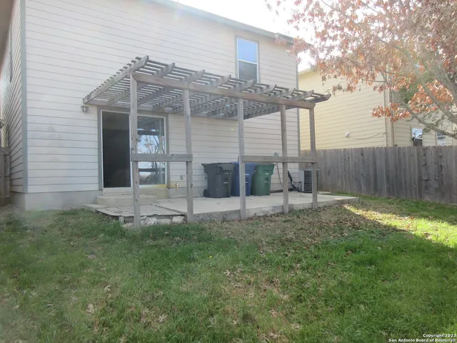 $1,600 | 5015 Bending Trail, San Antonio, TX 78247