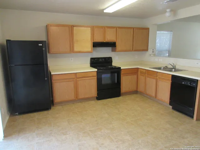 $1,600 | 5015 Bending Trail, San Antonio, TX 78247