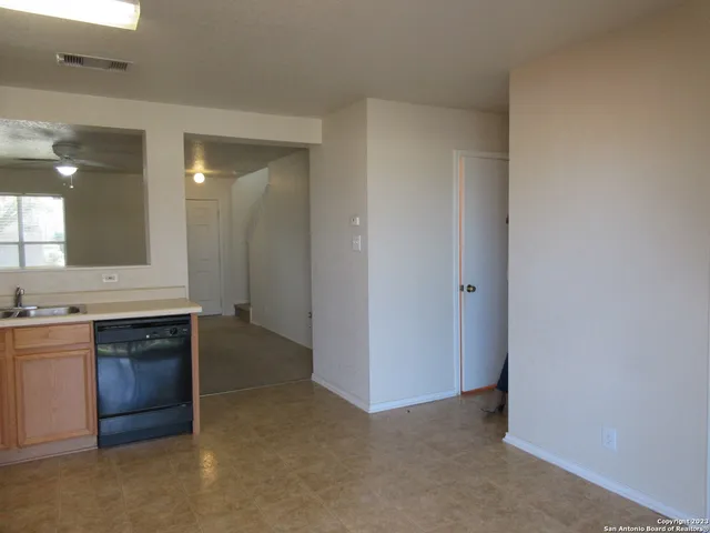 $1,600 | 5015 Bending Trail, San Antonio, TX 78247