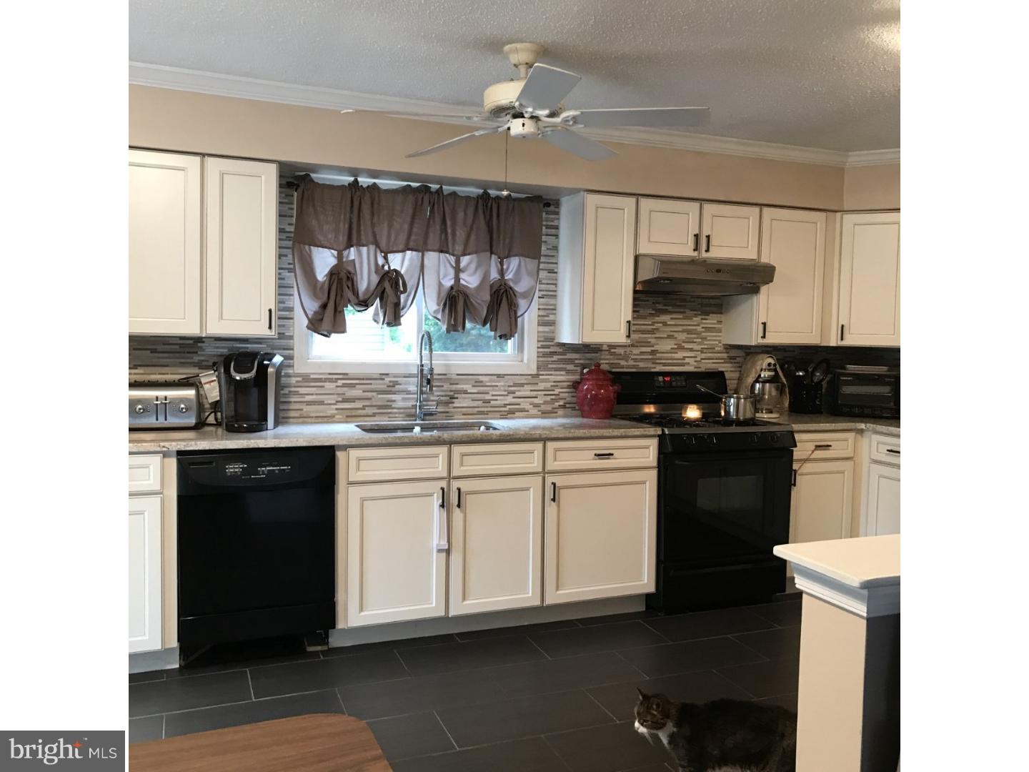576 Hamilton Road Wenonah, NJ 08090 - Photo 11 of 22 Kitchen