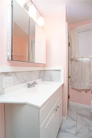 $700,000 | 15 Taft Avenue, Providence, RI 02906