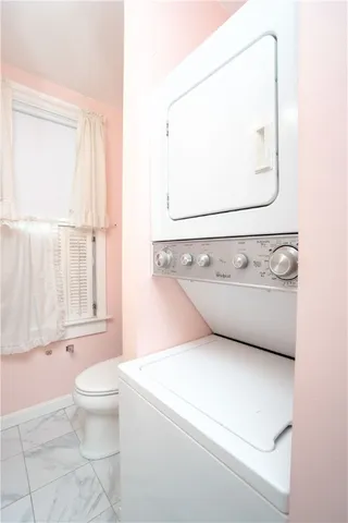 $700,000 | 15 Taft Avenue, Providence, RI 02906